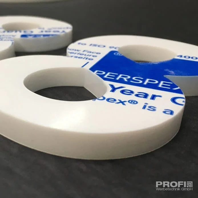 Led Leuchtbuchstaben aus Acrylglas in weiß Led Leuchtbuchstaben aus Acrylglas in weiß